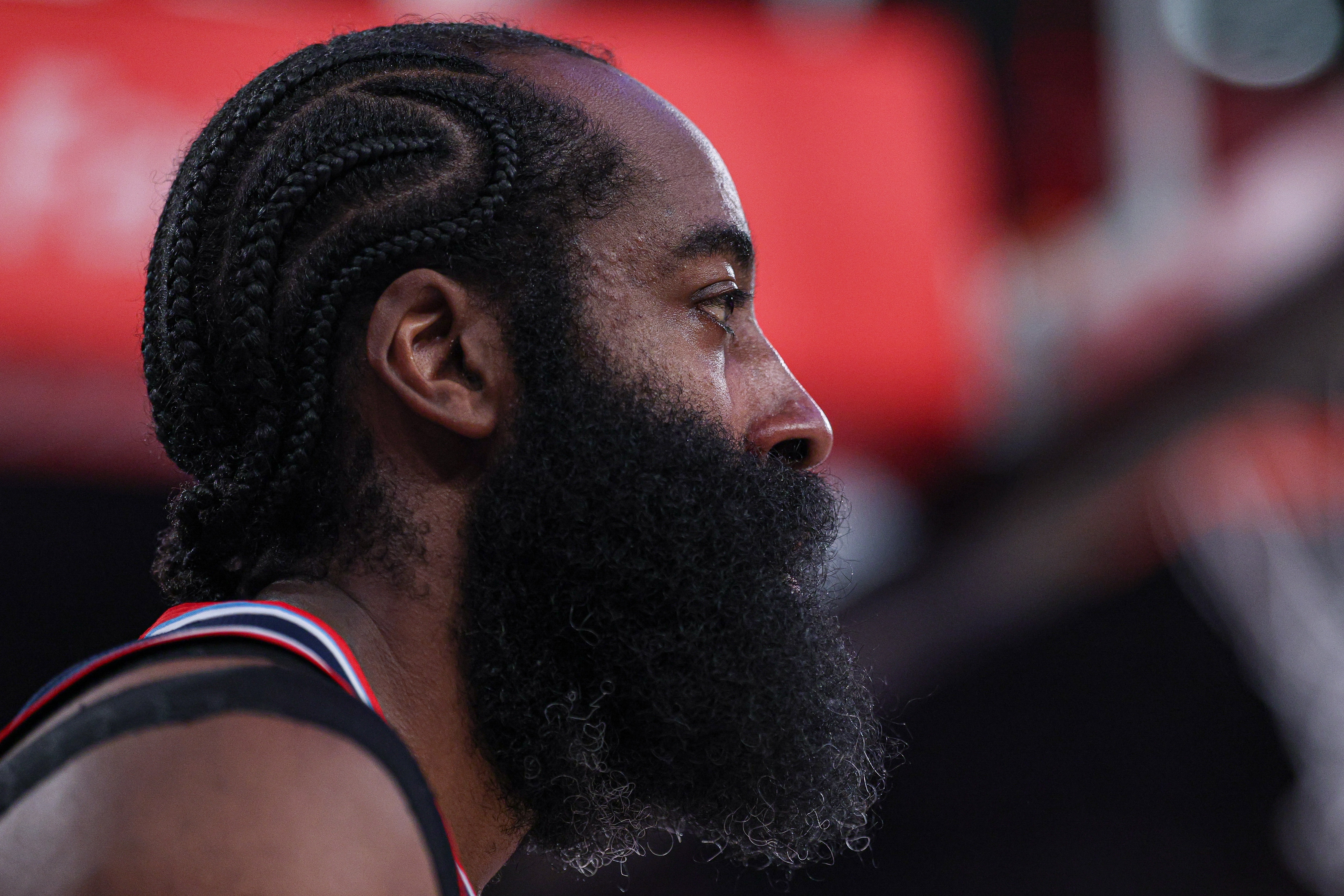 开云-记者:如果小卡继续伤缺 快船又会跌入哈登苦苦支撑的循环